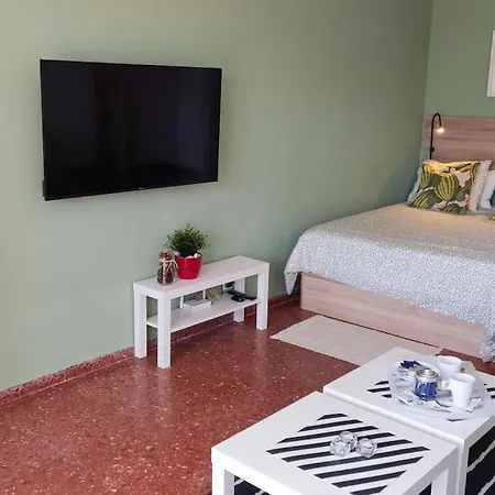 Calahonda Brand New Oceanfront Apartment Sitio de Calahonda