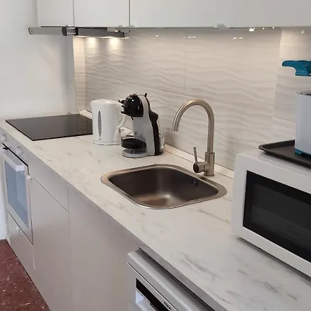 Calahonda Brand New Oceanfront * Sitio de Calahonda